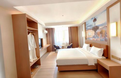 Central Equatoria Hotel | Flower International Hotel