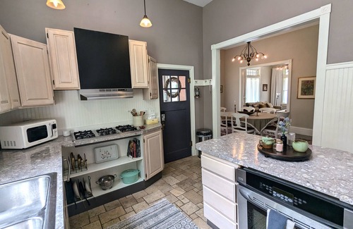 Deadwood House | "Flower of the Hills" Historic Craftsman Home with Garage. Private corner lot