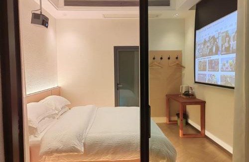 Yongding House | Flower Whisperer Homestay Tianmenshan Store free airport and station pick-up