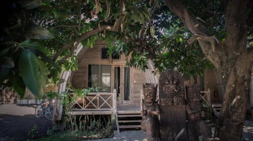 Gili Air Resort | Flowers & Fire Yoga Garden