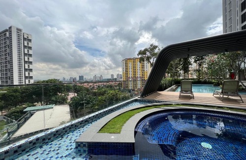 Petaling Jaya Apartment | Flowery 2 Rooms @ Bandar Sunway by Your Easy Stay