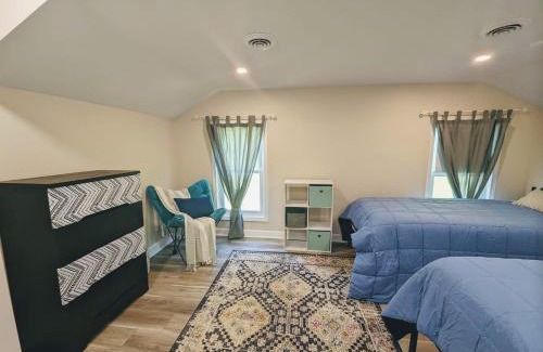 Flushing Apartment | Flushing Centennial Farmhouse