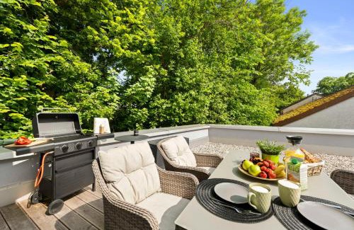 Miesbach Apartment | Flussperle Miesbach - Erholung pur direkt an der Schlierach - Dachterrasse mit Grill, kostenloses Parken