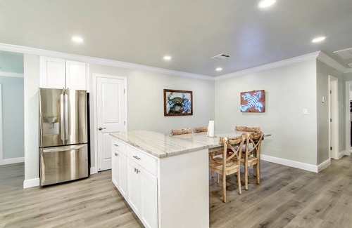 Grand Isle House | Flying Fish Lodge Mahi - Beach Access - Island Realty
