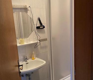 Stall Apartment | Flying Hirsch