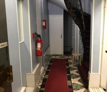 Quartier de la Goutte-d'Or Hotel | FM Hotel