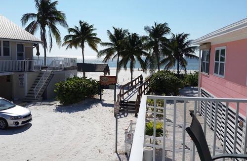 Fort Myers Beach House | FMB Beachfront Cottages, see also Coral Cottage #623589