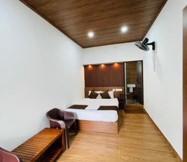 Vythiri Hotel | Fog Light