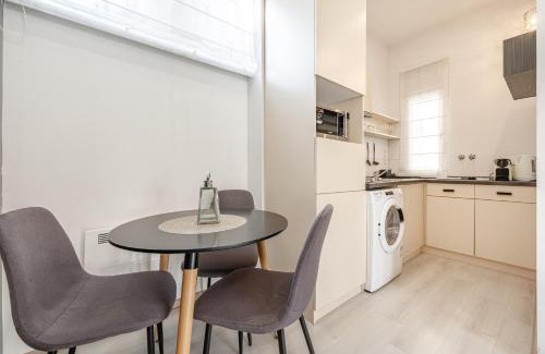 Erzsebetvaros Apartment | Fogas 1Bedroom Apartment in heart of city