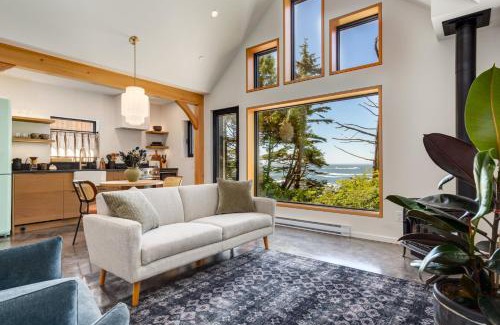 Ucluelet House | Fogged Inn