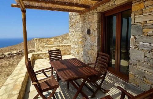 Ano Meria House | Folegandros Moniasma Serenity - Livadaki Sunny Gem