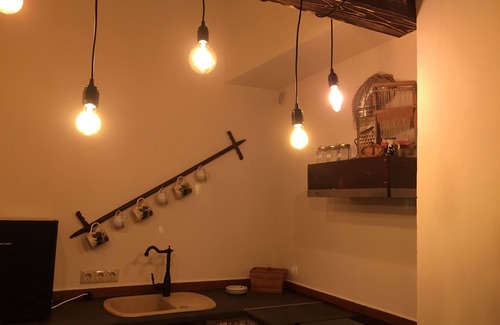Sibiu Old Town House | Folklori Loft - Ulita Romaneasca (Brown)
