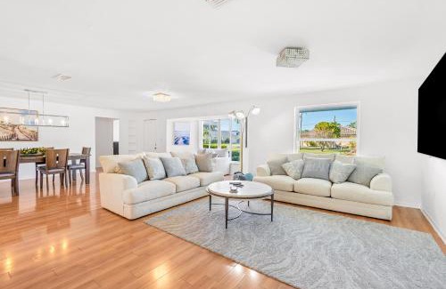 Naples Park House | Follow the Palms