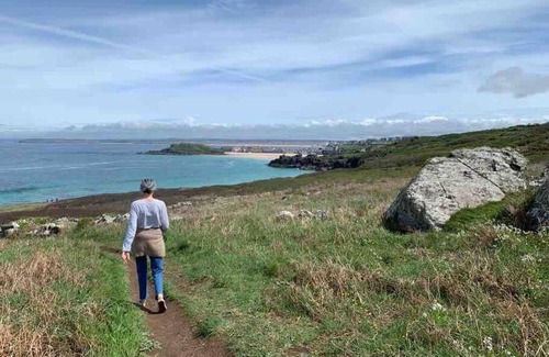 St Ives House | Folly Farm Cottage, Cosy, Secluded near to St Ives