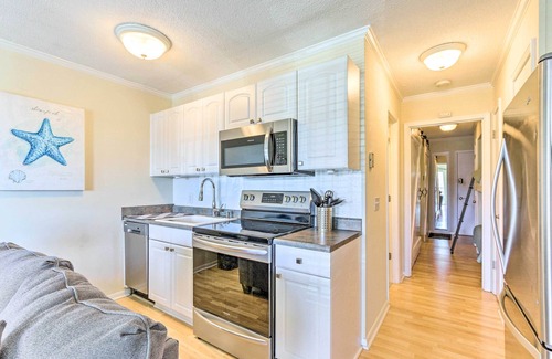 Folly Field Condo | Folly Field Beach Access: Resort Condo w/Pools
