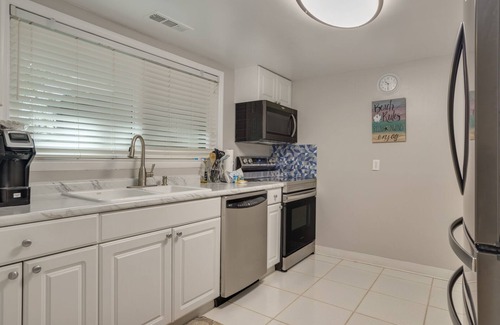 Folly Field Condo | Folly Field Family Villa | Walk to Beach, Complex Pool, BBQ