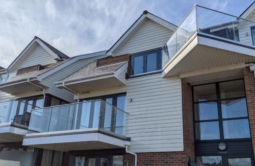 Newport House | Folly View
