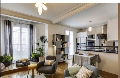 Le Kremlin-Bicetre House | FONTAINEBLEAU - Dynamic Area - Close Paris (5mn) - Metro - 2Br 1Ba