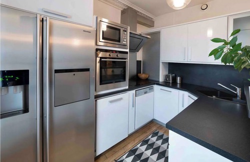 Le Kremlin-Bicetre House | FONTAINEBLEAU - Dynamic Area - Close Paris (5mn) - Metro - 2Br 1Ba