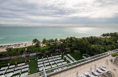 Mid Beach Apartment | Fontainebleau Sorrento Oceanfront Junior Suite