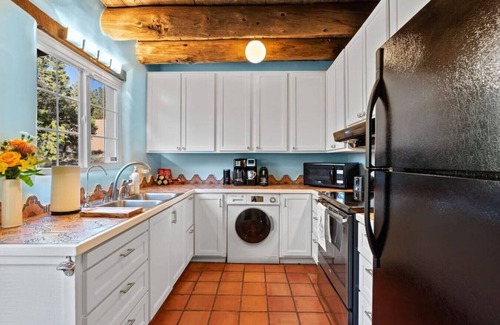 Santa Fe House | Foothills Casita, Hot Tub & Views
