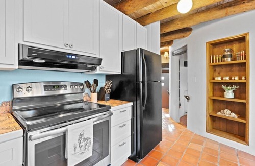 Santa Fe House | Foothills Casita, Hot Tub & Views