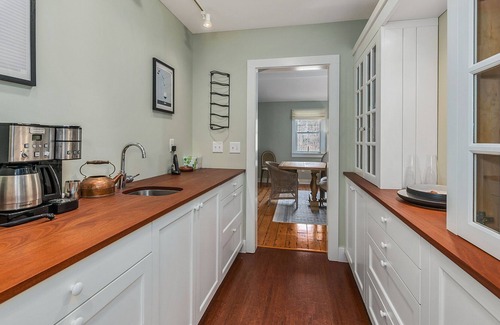 Saluda House | Foothills Farmhouse on Howard Gap Road