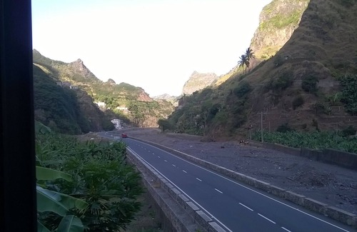 Ribeira Grande Apartment | Foothills of the Mountain - Longueira - Ribeira da Torre
