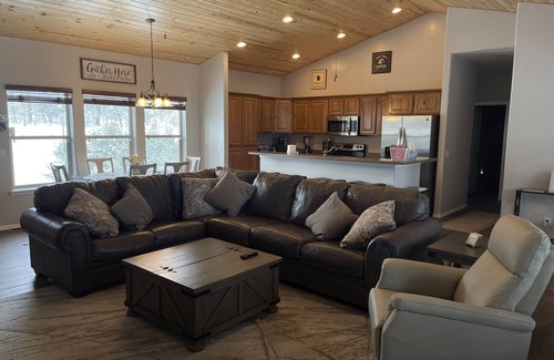 Show Low House | Footprints White Mountain getaway in Pinetop-Lakeside