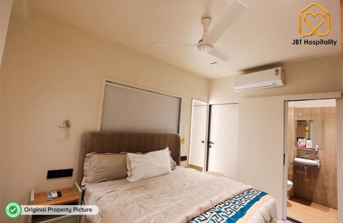 Vadodara Apartment | For NRI by NRI Penthouse-Terrace,Pizza Oven, Views