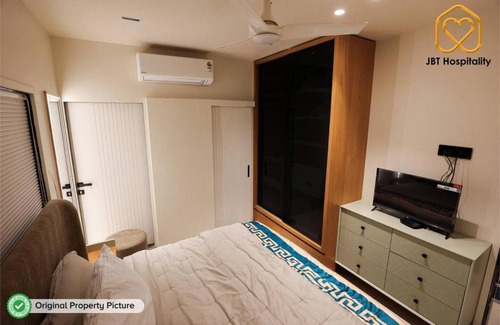 Vadodara Apartment | For NRI by NRI Penthouse-Terrace,Pizza Oven, Views