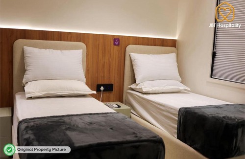 Vadodara Apartment | For NRI by NRI Penthouse-Terrace,Pizza Oven, Views