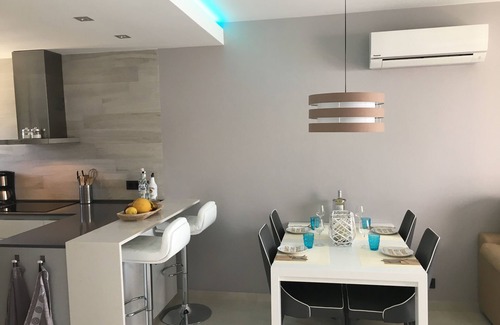 Los Altos Apartment | For rent: Penthouse Casa Esmeralda with large roof terrace, sea and pool view.