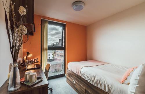 Stoke-on-Trent Apartment | For Students Only Lomax Halls Stoke on Trent
