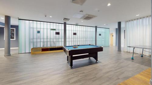 Hoxton Apartment | For Students Only iQ Will Wyatt Court London