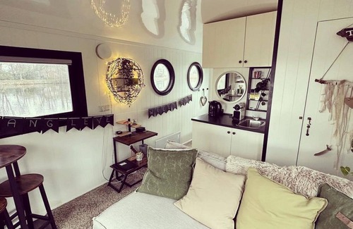 Lathum House | For those who truly want to get away.