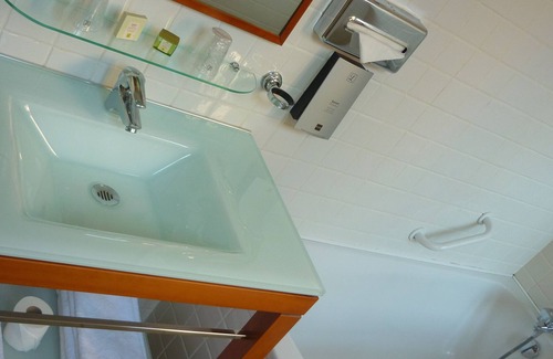 Salins-les-Bains Apartment | For your stays, prefer the rooms of the Charles Sander hotel