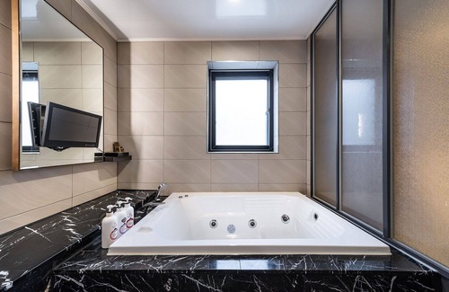 Pocheon Hotel | Forcheon Drive In Hotel Tiamo