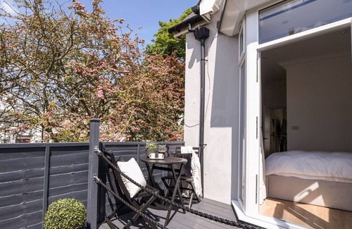 Seaton Cottage | FORE STREET HOUSE - APARTMENT 2, romantic in Seaton, Devon