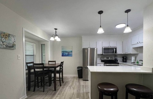 Westminster Condo | Forest Comfort Modern 2BR by Lakes & Clemson