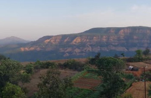 Mahabaleshwar Bed & Breakfast | Forest Cottage