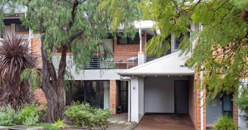 Margaret River Apartment | Forest Edge Villa