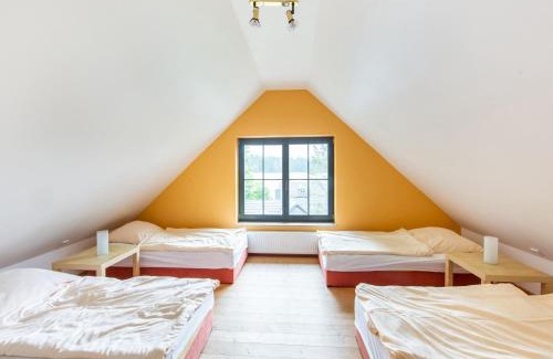 Friedrichshoehe House | Forest Escape with Terrace