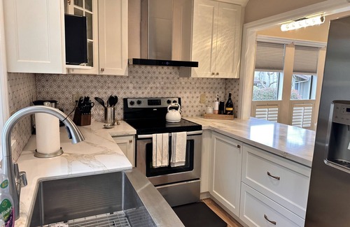 Pacific Grove Apartment | Forest Grove Condo - Pacific Grove
