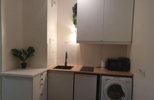Saint-Ouen Apartment | Forest Hill Studio - Premium Residence