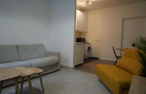 Saint-Ouen Apartment | Forest Hill Studio - Premium Residence