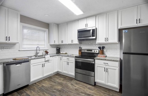 Forest Hills House | Forest Hills Cottage - 4.2 Miles from Masters