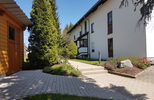Titisee-Neustadt Apartment | Forest Light Titisee (W17) + Hochschwarzwald Card