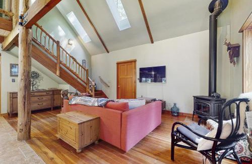Clinton House | Forest Nook
