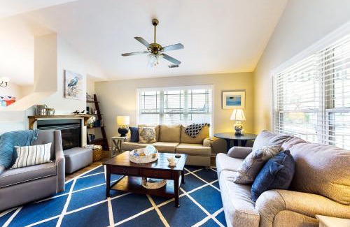 Frankford House | Forest Reach - 33720 Chatham Way